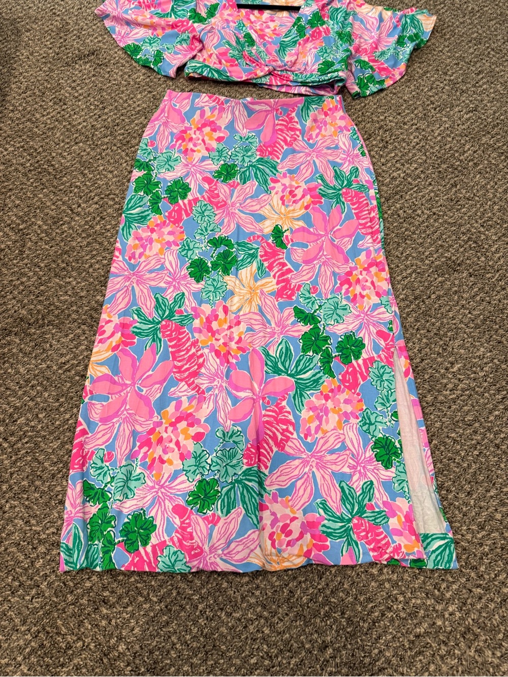 Lilly Pulitzer Pink Floral Maxi Skirt and top with Green Accents - Picture 5 of 5